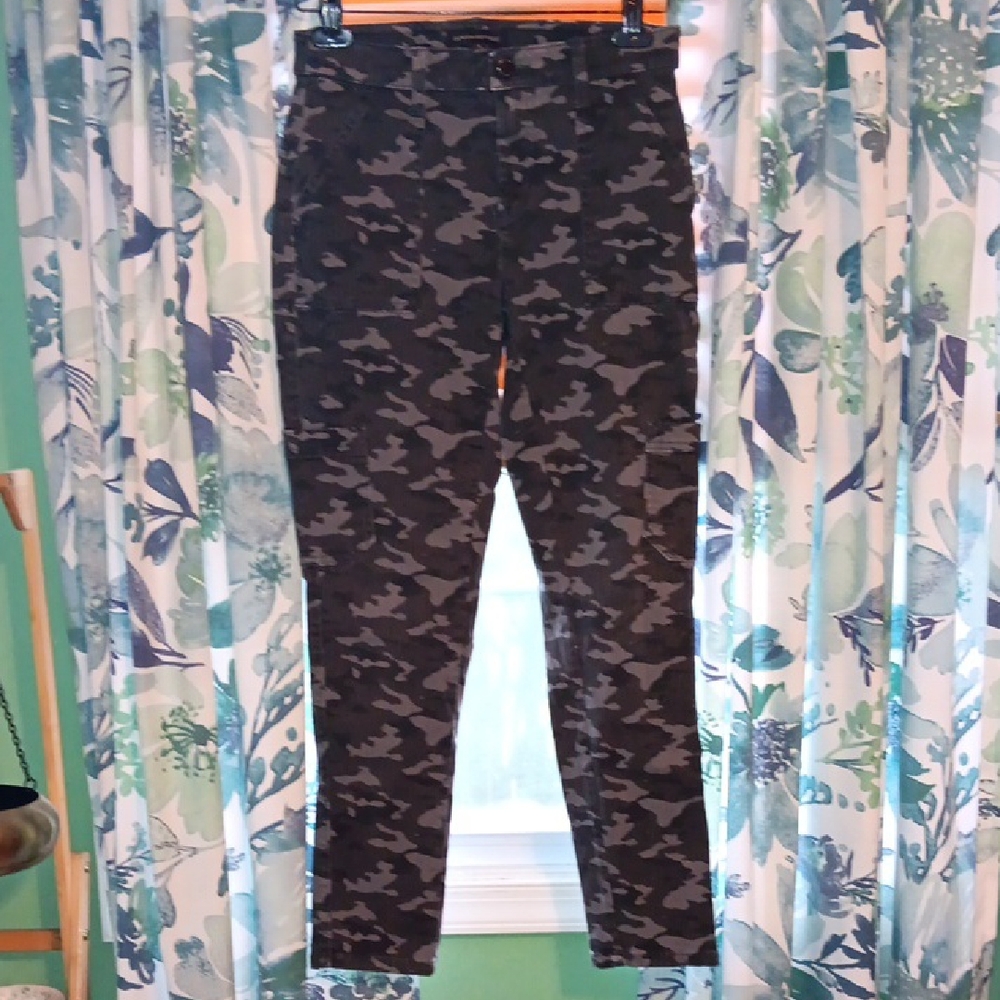 Banana Republic Gray Camouflage Pants